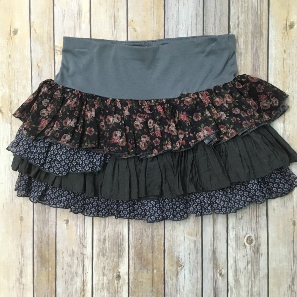 Cecico Mini Ruffle Skirt - Picture 5 of 5