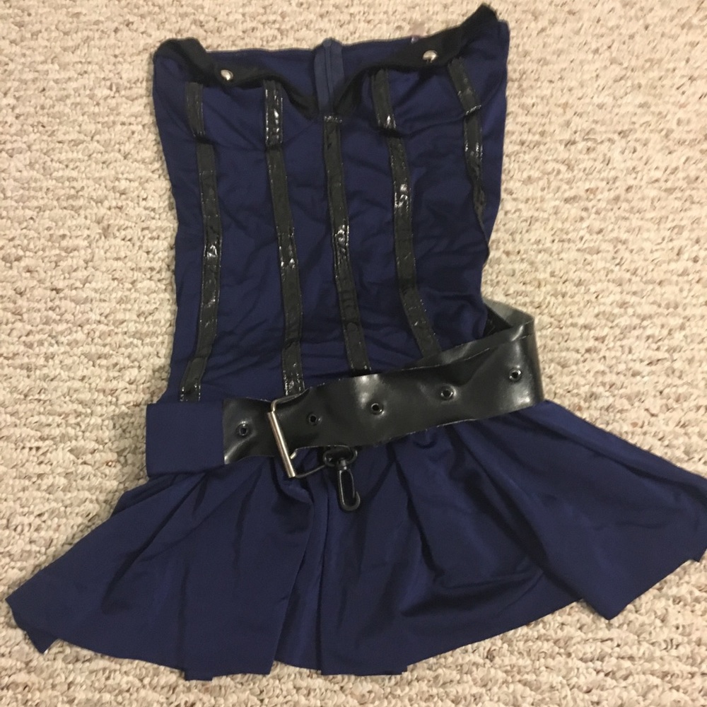 Sexy strapless police officer costume