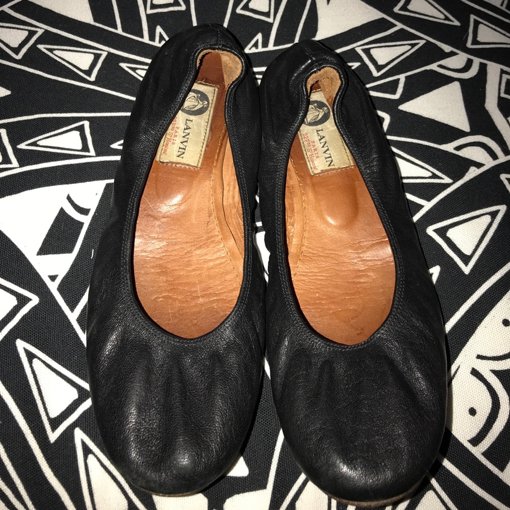 Size 6 Lanvin flats