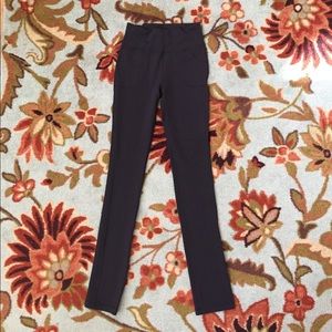 Lululemon black pant