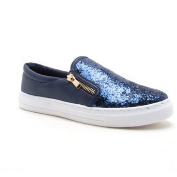 1 PAIR LEFT💔The Simone Glitter Sneaker - Picture 2 of 2