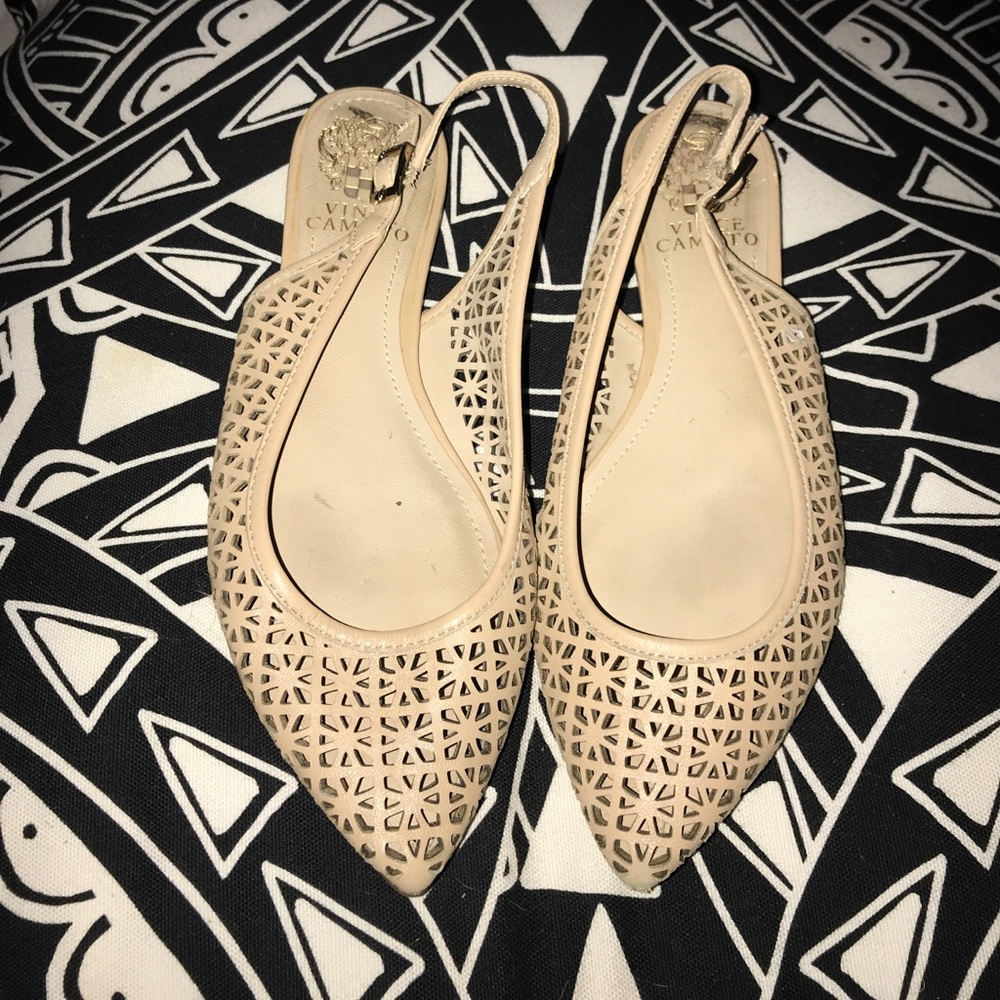 Size 6 Vince Camuto Flats