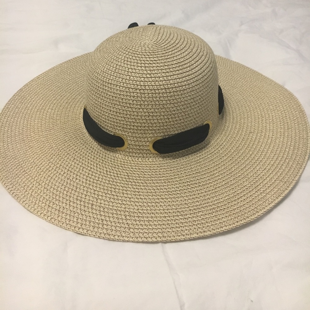 Floppy hat - Picture 2 of 2