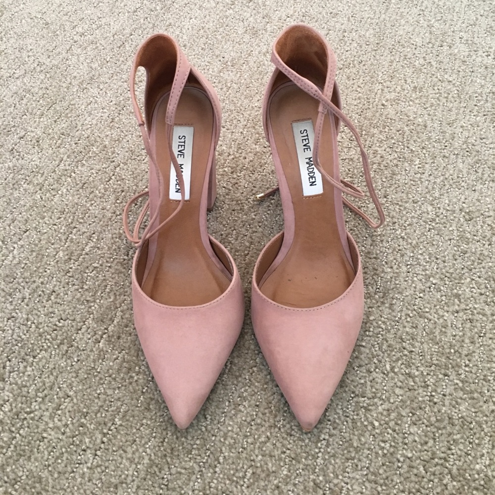 Steve Madden Pamperd pumps