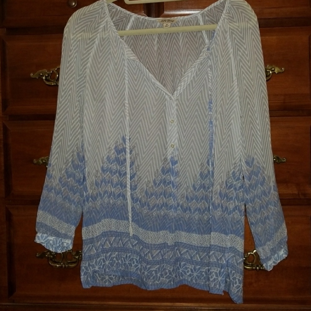 Light and flowy Lucky Brand blouse