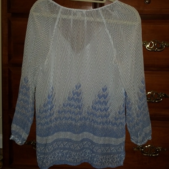 Light and flowy Lucky Brand blouse - Picture 2 of 2