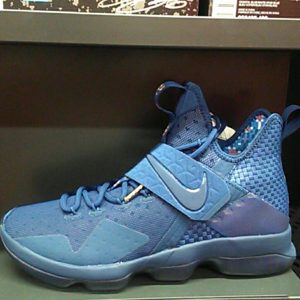 LEBRON XIV LMTD ROYAL BLUE
