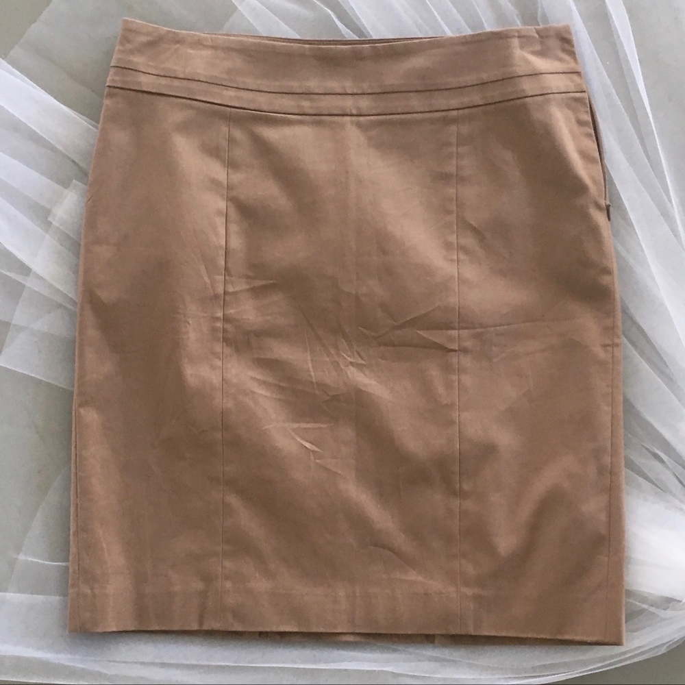Loft/Skirt - image 1