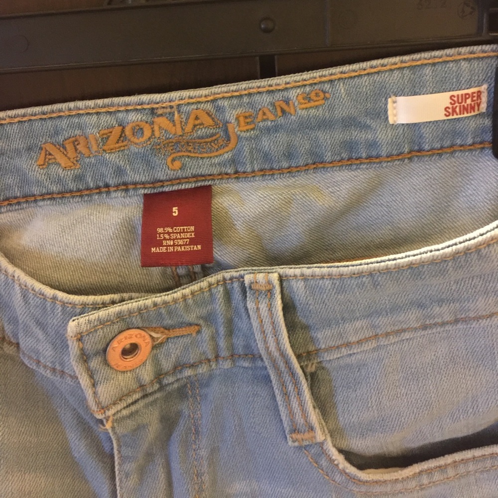 Jeans - Picture 2 of 3