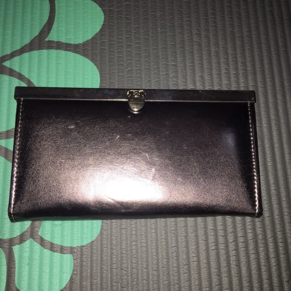 Metallic clutch