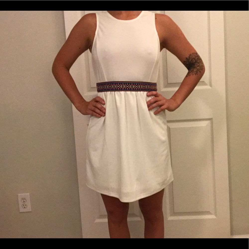 Dress - Picture 5 of 5