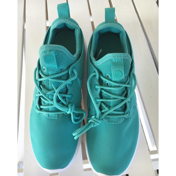 Nike Washed Teal Roshe Two - Picture 2 of 8