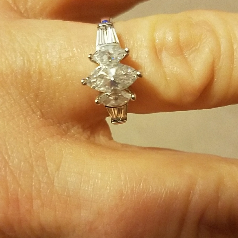 Diamonique silver 925 ring.