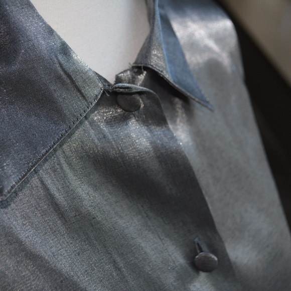 NOTATIONS PEWTER/ METALLIC LIKE BUTTON DOWN BLOUSE - Picture 3 of 5