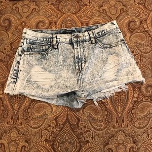 Forever21 distressed denim shorts