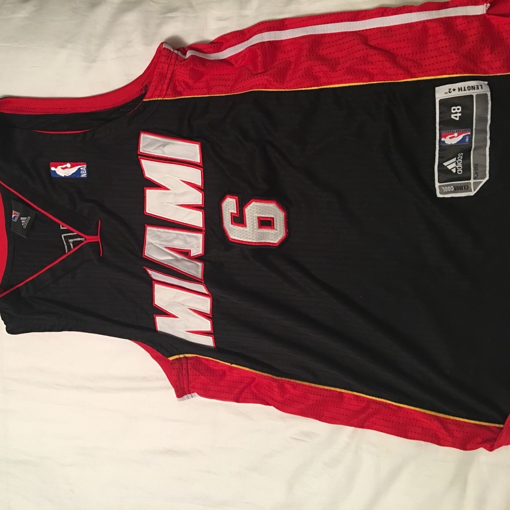 LeBron James Jersey