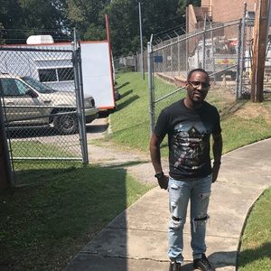 Meet your Posher, Devin