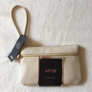 NWT RFID Smartphone Charging Wristlet