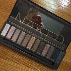 Urban decay Nacked eyeshadow
