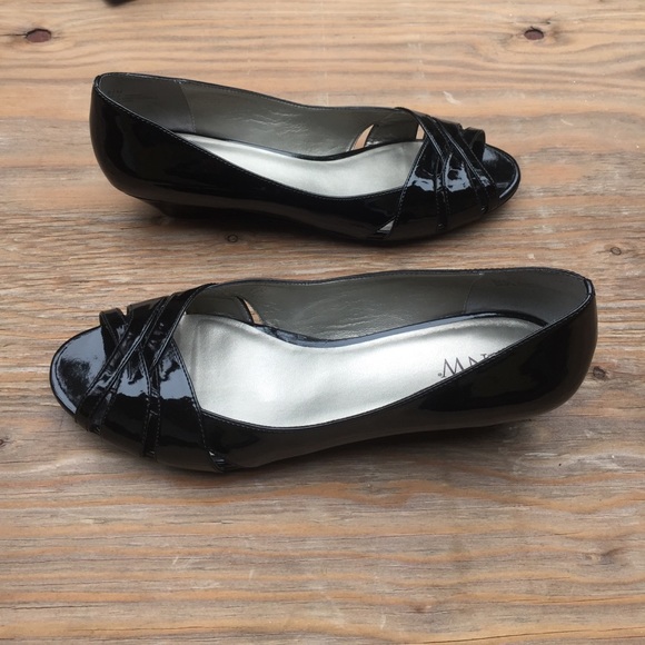 GNW Moteller Black Patent Leather - Picture 3 of 3