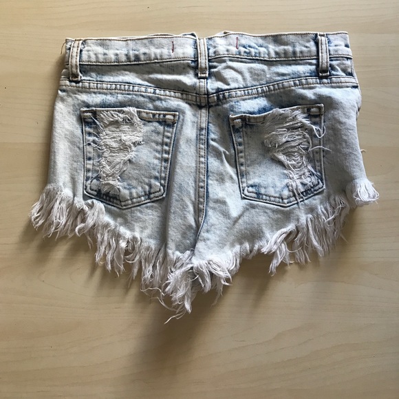 High waisted shorts - Picture 2 of 2