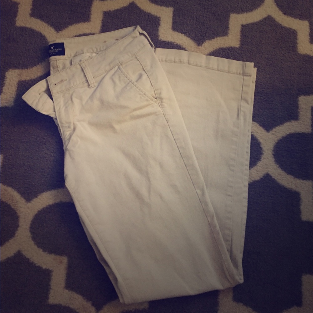 American Eagle khaki pant
