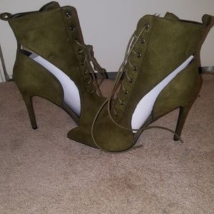 Ankle booties