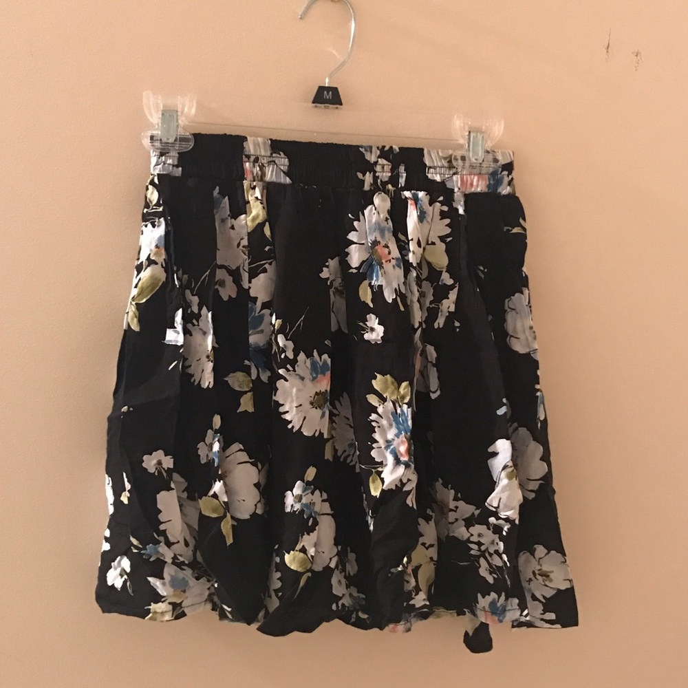 Brandy Melville skirt