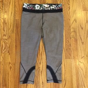 Lululemon Inspire Crop black/light pink stripe