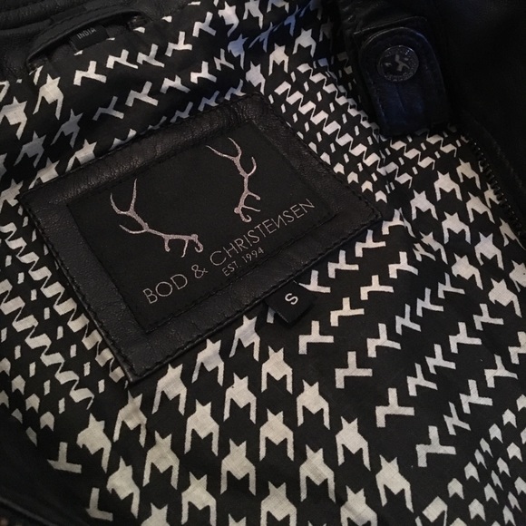 Black leather jacket - Picture 2 of 5