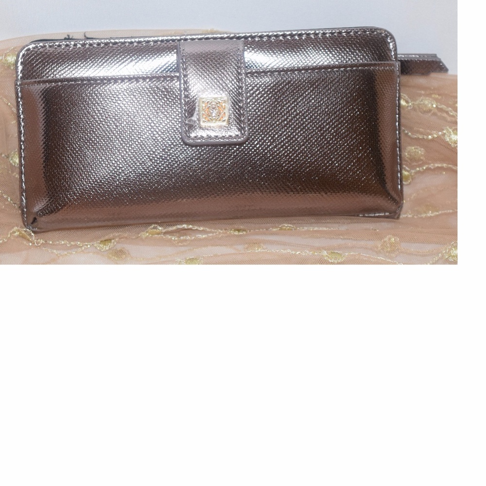 Metallic wallet