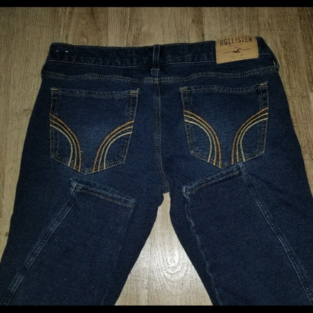 Hollister dark wash skinny jeans