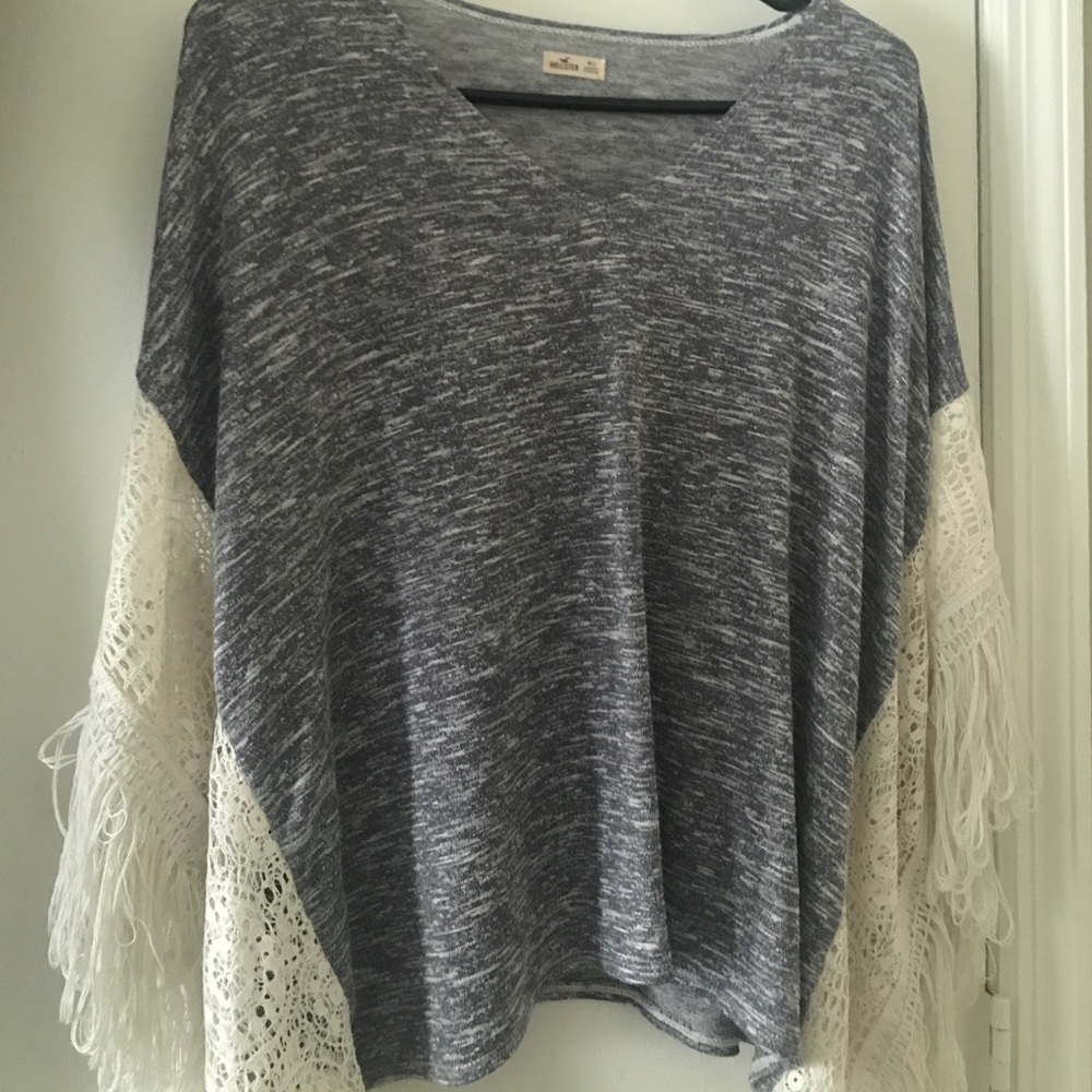 A grey summer blouse from Hollister