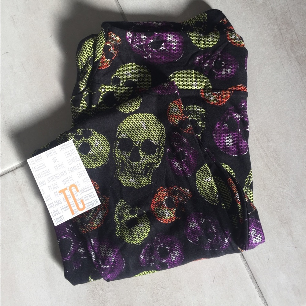LulaRoe TC Skull Halloween Leggings