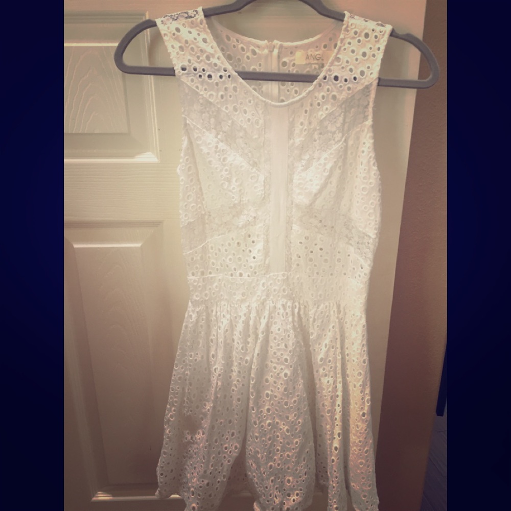 Angl dress