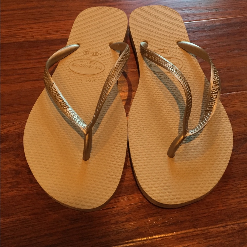 Havaianas Slim flip flops in pale gold