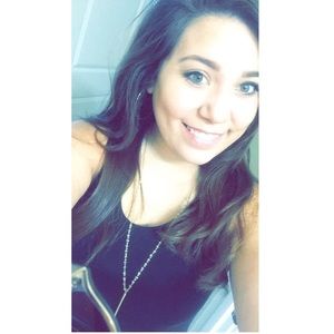 Meet your Posher, Augusta