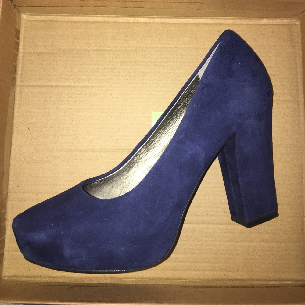 Navy Blue Suede Pumps