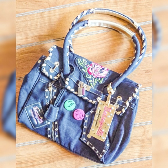 **RARE** Betsey Johnson Bag/Blue With Buttons - Picture 2 of 5