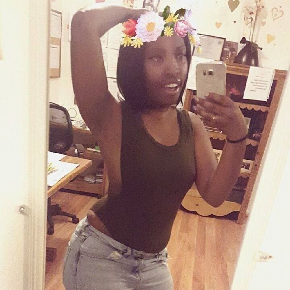 Meet your Posher, Zóraa