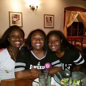 Meet your Posher, Juliette