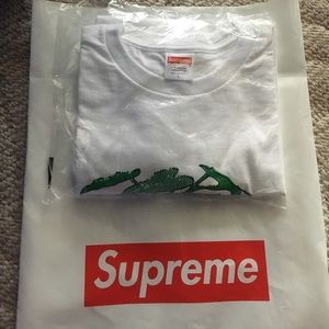 Supreme plant tee