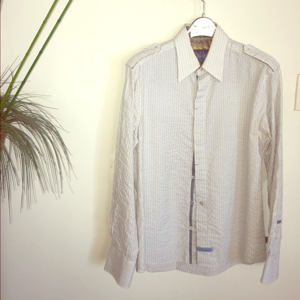 Offer, try me! HP 🎉 English laundry shirt