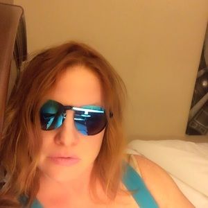 Meet your Posher, Shawna
