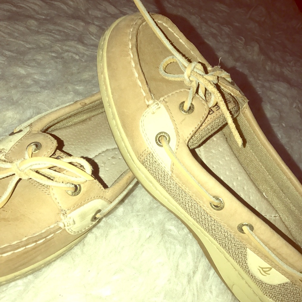 Lightly Used Sperrys