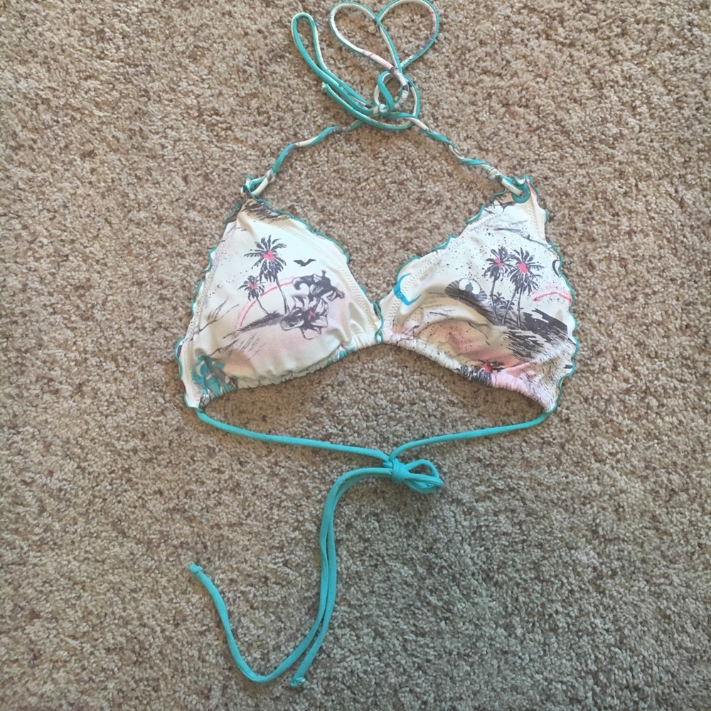 O'Neill swim top