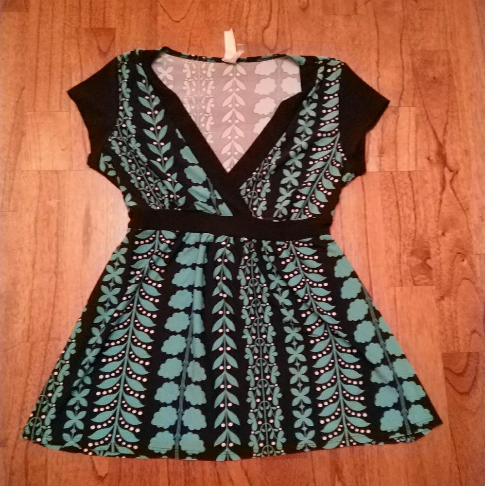 🌺 5/$25 Teal Black Floral Blouse Top