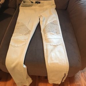 Jeggings. Never worn. Tag still on.