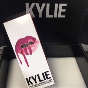 Kylie Lip Kit- Posie K