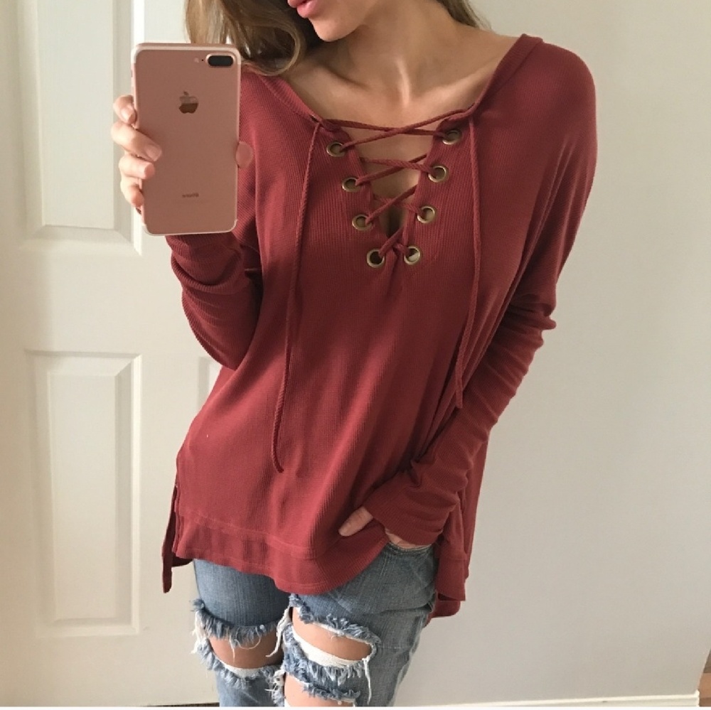 ⬇️Long Sleeve Lace Up Waffle Top
